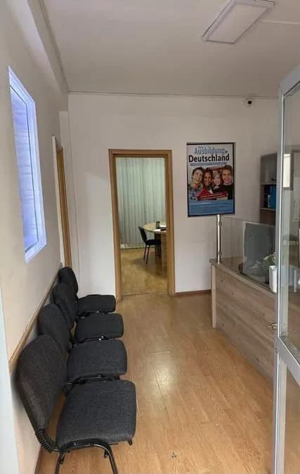 Office to rent Elbasan Str. - Lake Park (Tirana - city) 2