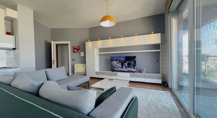 JEPET APARTAMENT ME QERA 2+1,KOPSHTI BOTANIK