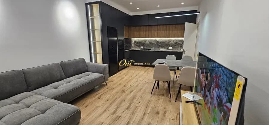 RRUGA 5 MAJI, APARTAMENT PER QERA 2+1