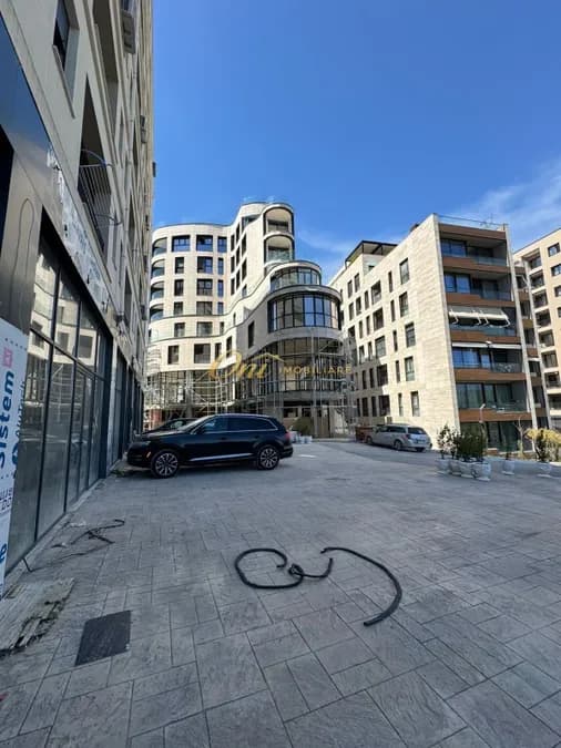 LIQENI I THATE, SHITET DYQAN