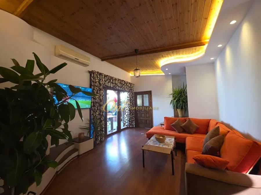 MYSLYM SHYRI APARTAMENT PER QERA 2+1