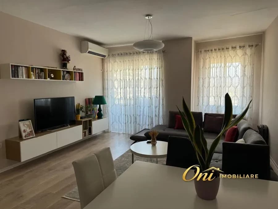 JEPET APARTAMENT ME QERA 1+1, KOMBINAT