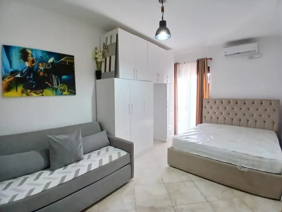 Studio Flat to rent Center (Tirana - city)
