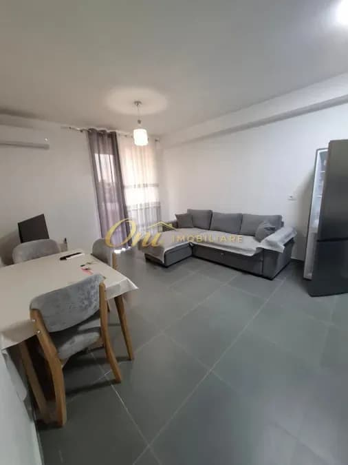 RRUGA 5 MAJI APARTAMENT PER QERA 3+1