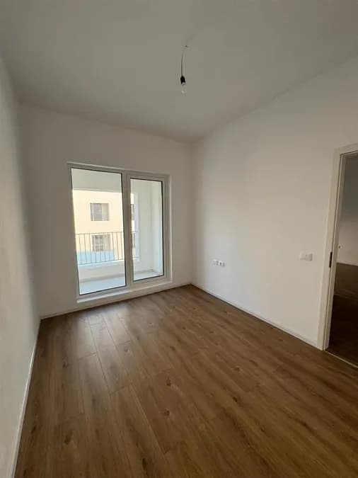Office to rent Ali Demi (Tirana - city) 2