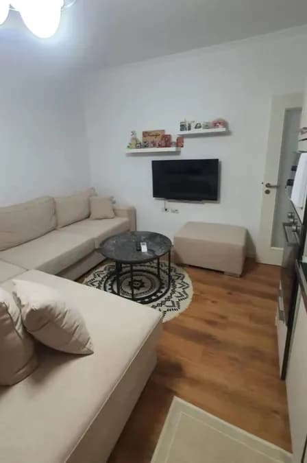 JEPET PARTAMENT ME QERA 2+1, OXHAKU