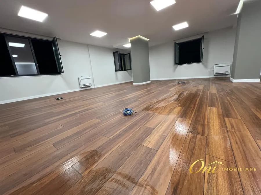 Office to rent Shallvaret - Exhibition - Gjergj Fishta Blvd. (Tirana - city) 3