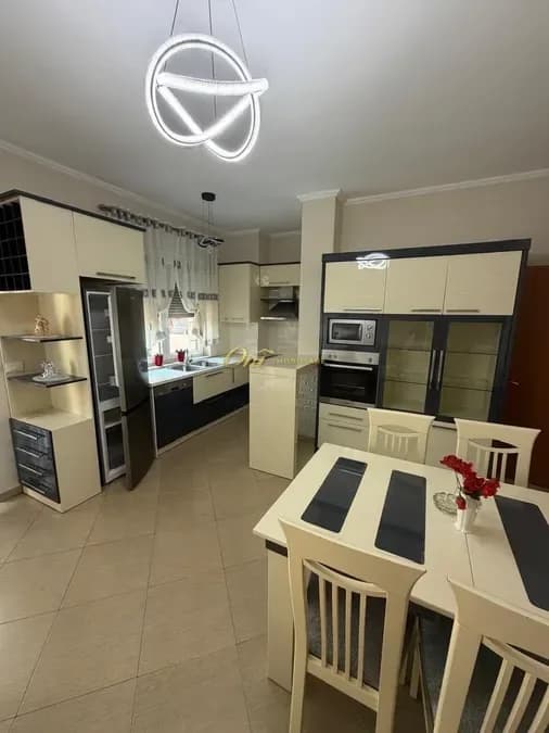 RRUGA E BOGDANEVE, APARTAMENT PER QERA 1 +1