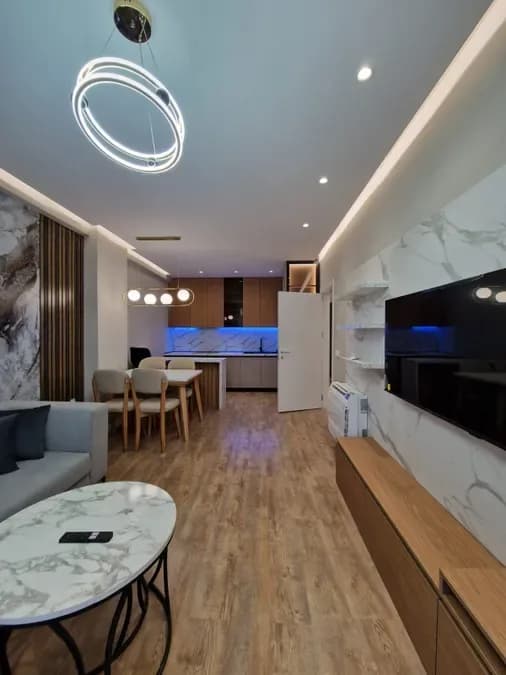 JEPET APARTAMENT ME QERA 1+1, RRUGA DRITAN HOXHA