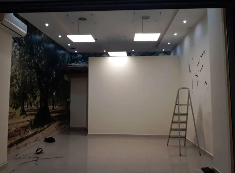 Store to rent Komuna e Parisit - Kristal Center (Tirana - city) 4