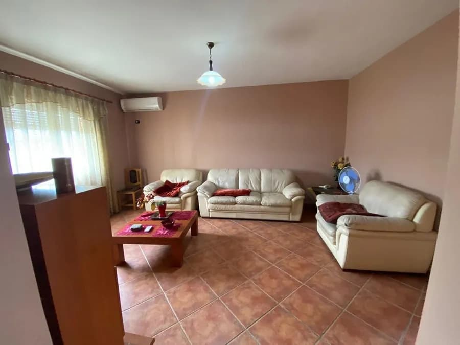 Apartment to rent Elbasan Str. - Lake Park (Tirana - city) 2