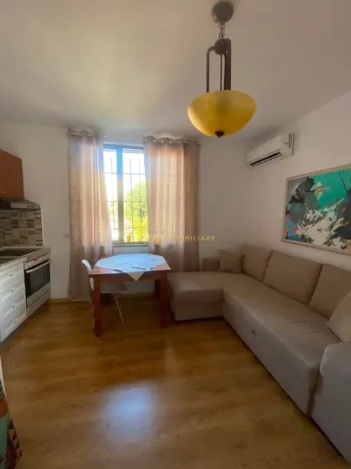 JEPET APARTAMENT ME QERA 1+1, BULEVARDI ZOGU I PARE