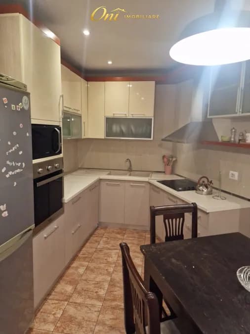 Apartment to rent Center (Tirana - city) 2