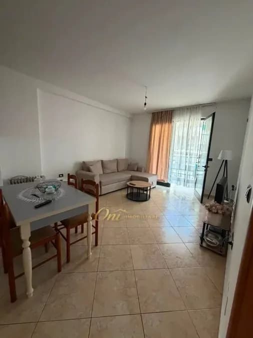 MISTO MAME APARTAMENT PER QERA 1+1