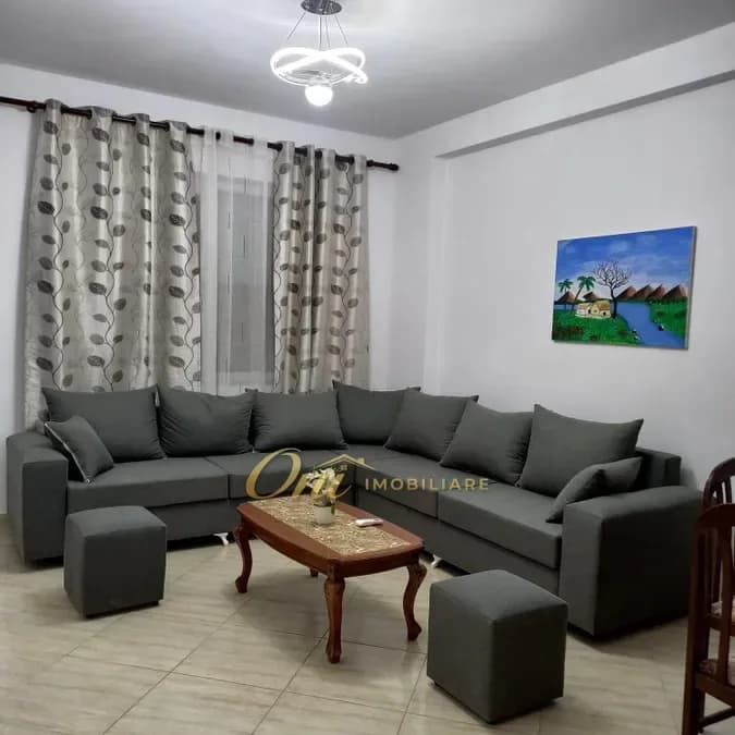 ASTIR, APARTAMENT ME QERA 2+1+2