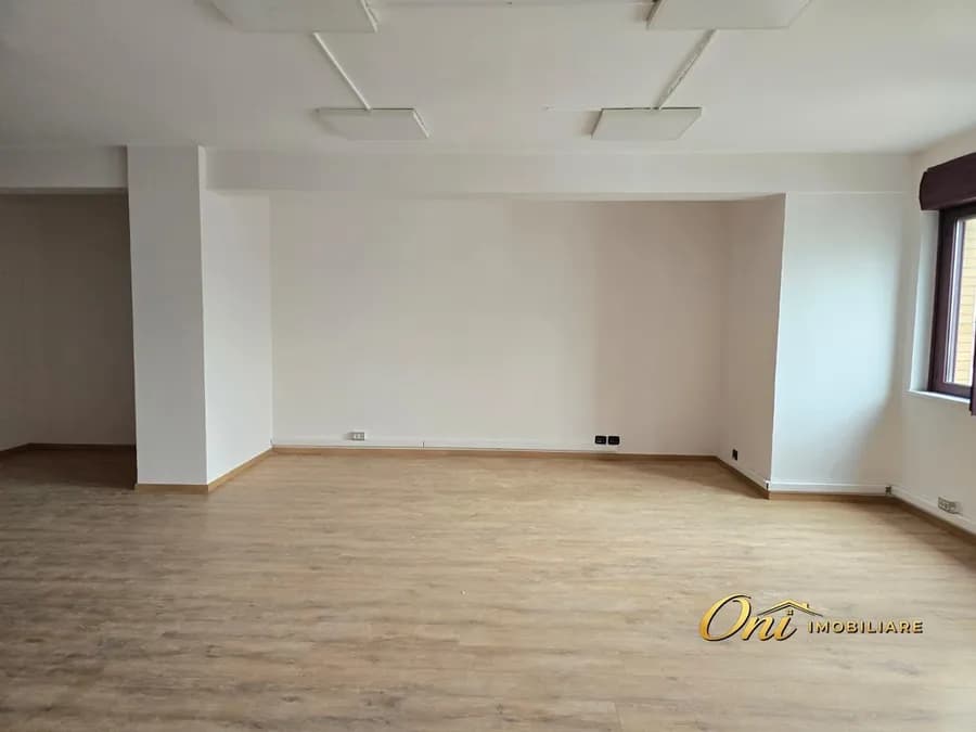 Office to rent Center (Tirana - city) 3