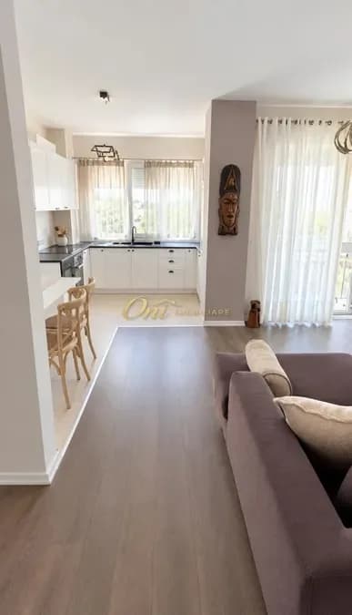 KOPSHTI ZOOLOGJIK APARTAMENT PER QERA 2+1