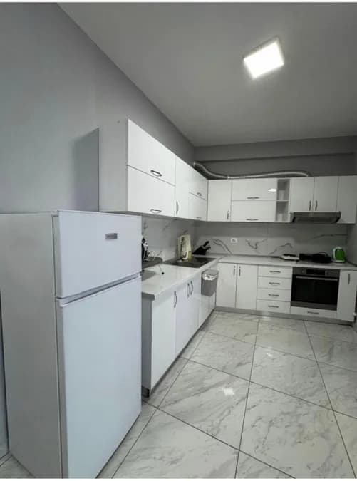 Apartment to rent Komuna e Parisit - Kristal Center (Tirana - city) 3