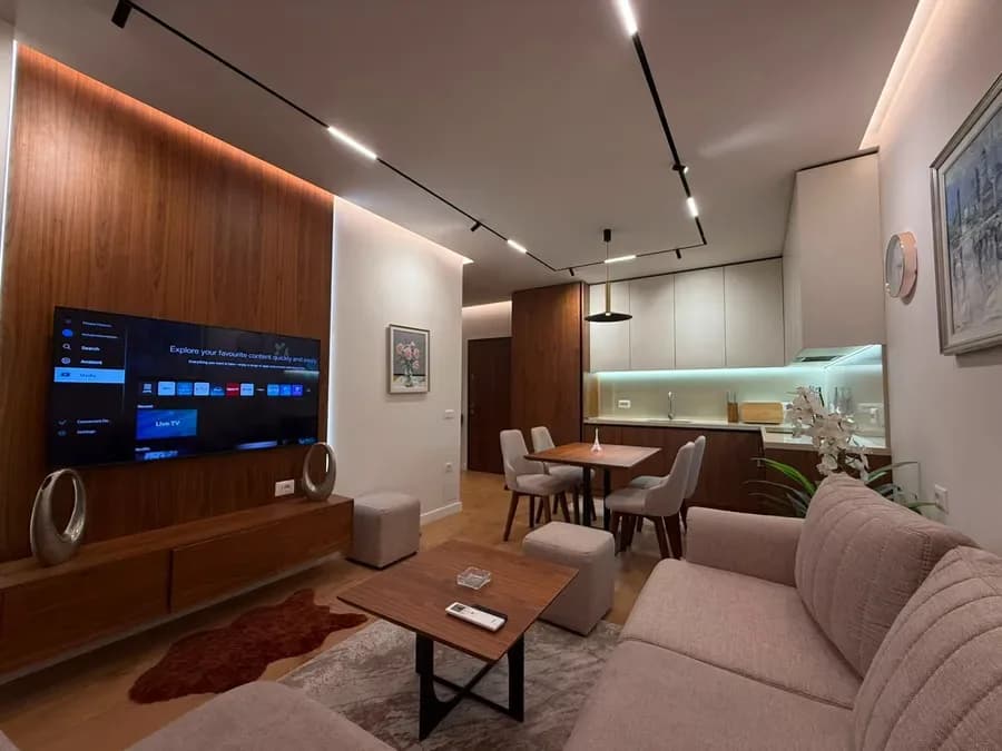 JEPET APARTAMENT ME QERA 1+1, ASTIR