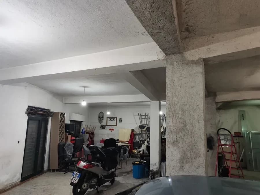 Magazinë për qira Ali Demi (Tiranë - qyteti)