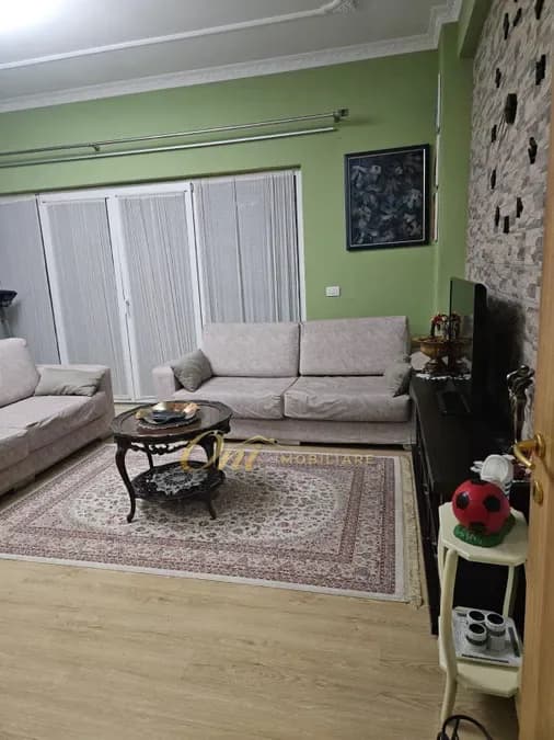 SAUK, APARTAMENT PER SHITJE 2+1+2