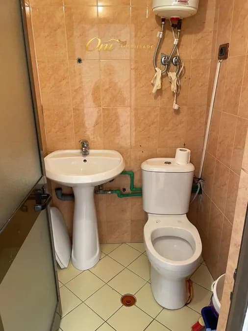 Store to rent Komuna e Parisit - Kristal Center (Tirana - city) 4