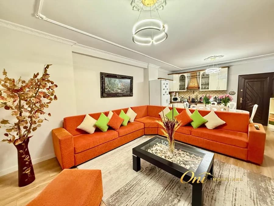 Apartment to rent Komuna e Parisit - Kristal Center (Tirana - city) 2