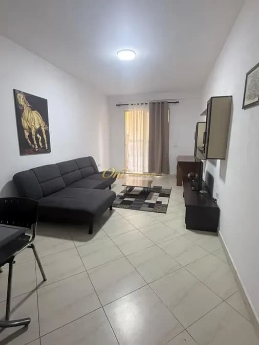 FRESK APARTAMENT PER QERA 1+1