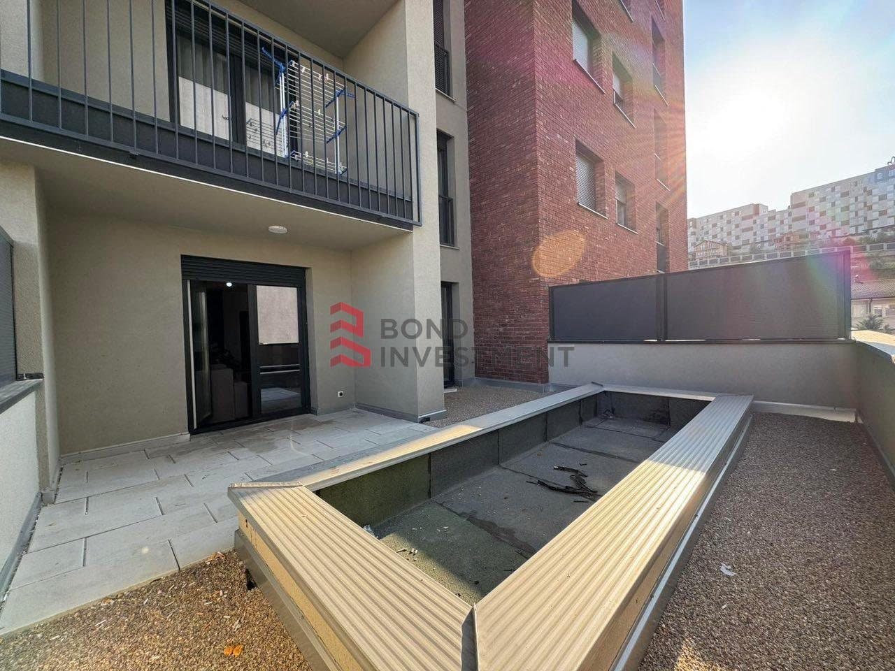 Banesë me qera 53.11m² + Terasë 33m² – Prishtina e Re 2