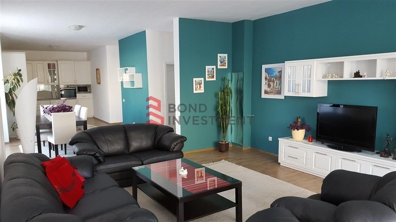Dy Shtëpi në Shitje | Marigona 2, Prishtinë | 627m² 4