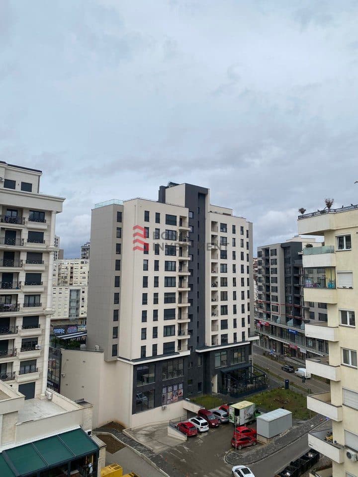 BANESË NË SHITJE – RRUGA B (KOMPLEKSI DIELLI)