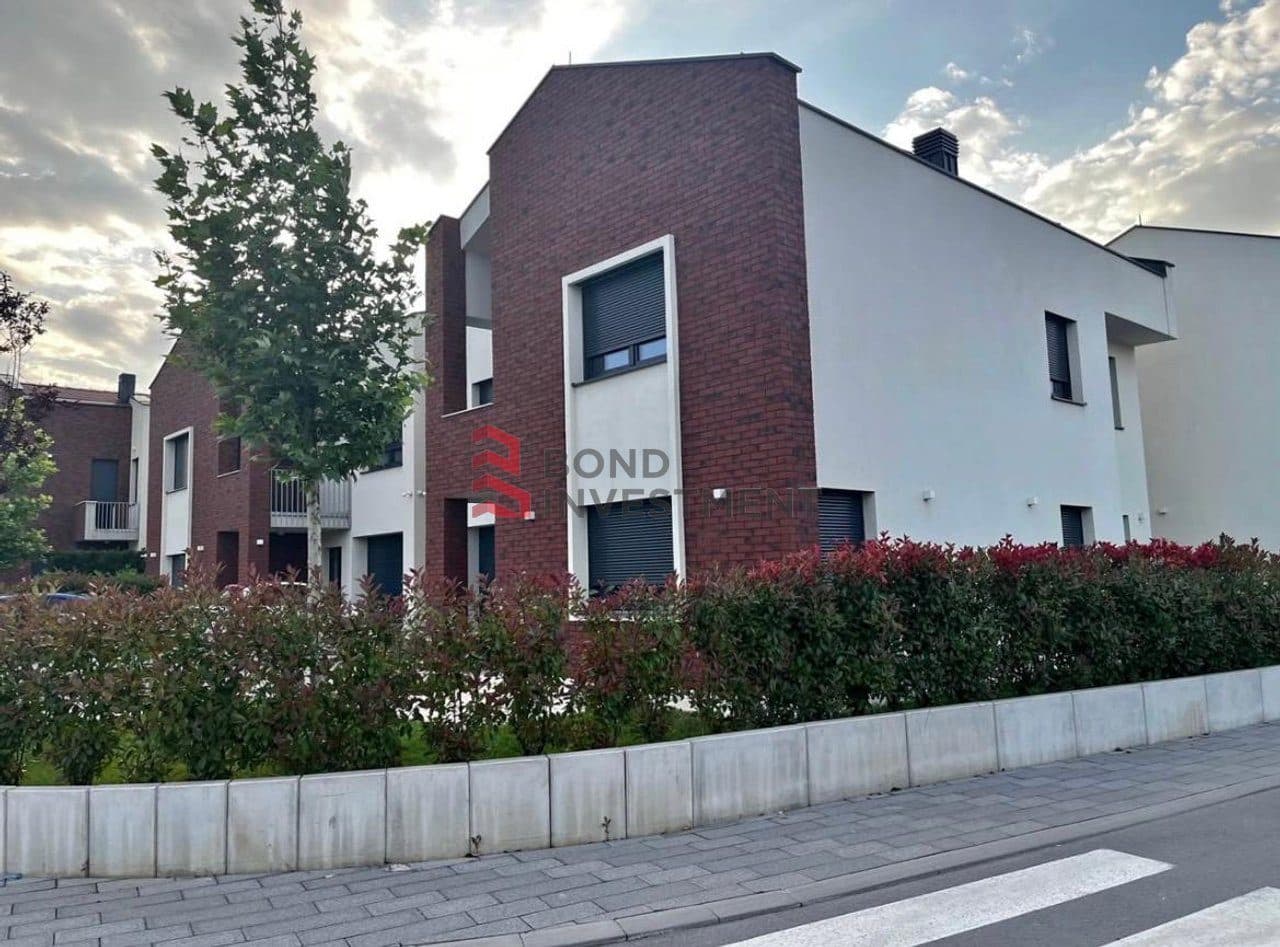Shtëpi luksoze e re me qira në Qershia Village – Hapësirë, komoditet dhe lokacion premium