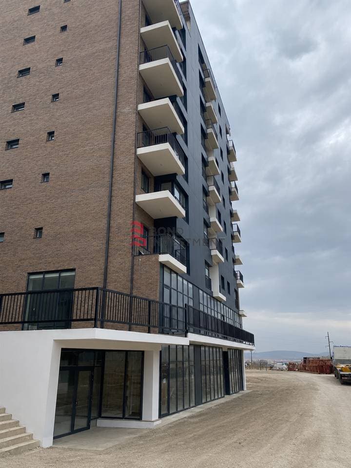 Banesë në Lagjen Kalabria me sipërfaqe prej 96m². 2