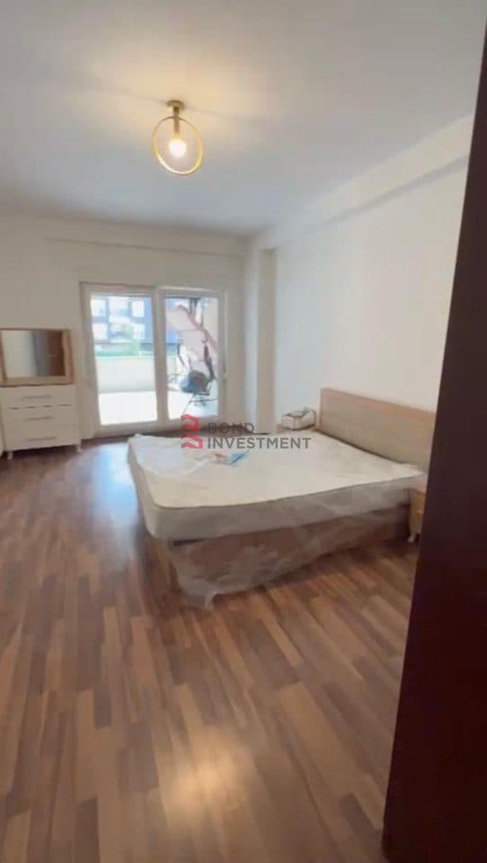Banesë me Qira 110m²– 2 Dhoma Gjumi, Salloni dhe Kuzhina | Garazh | Termokos | Ballkon i Madh 20m² 4