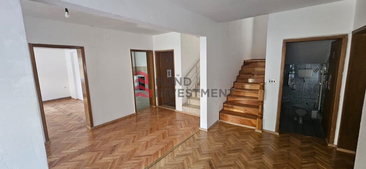 Shtëpi Moderne 3-Katëshe me Qira në Pejton, Prishtinë 2