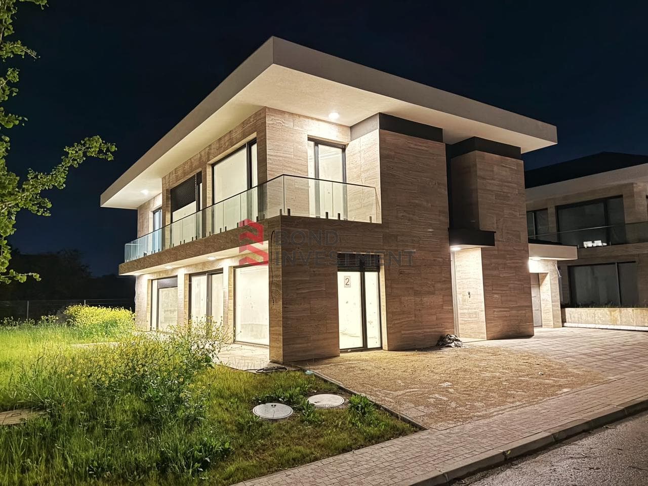 Shtëpi për shitje në lagjen Premiera Residence