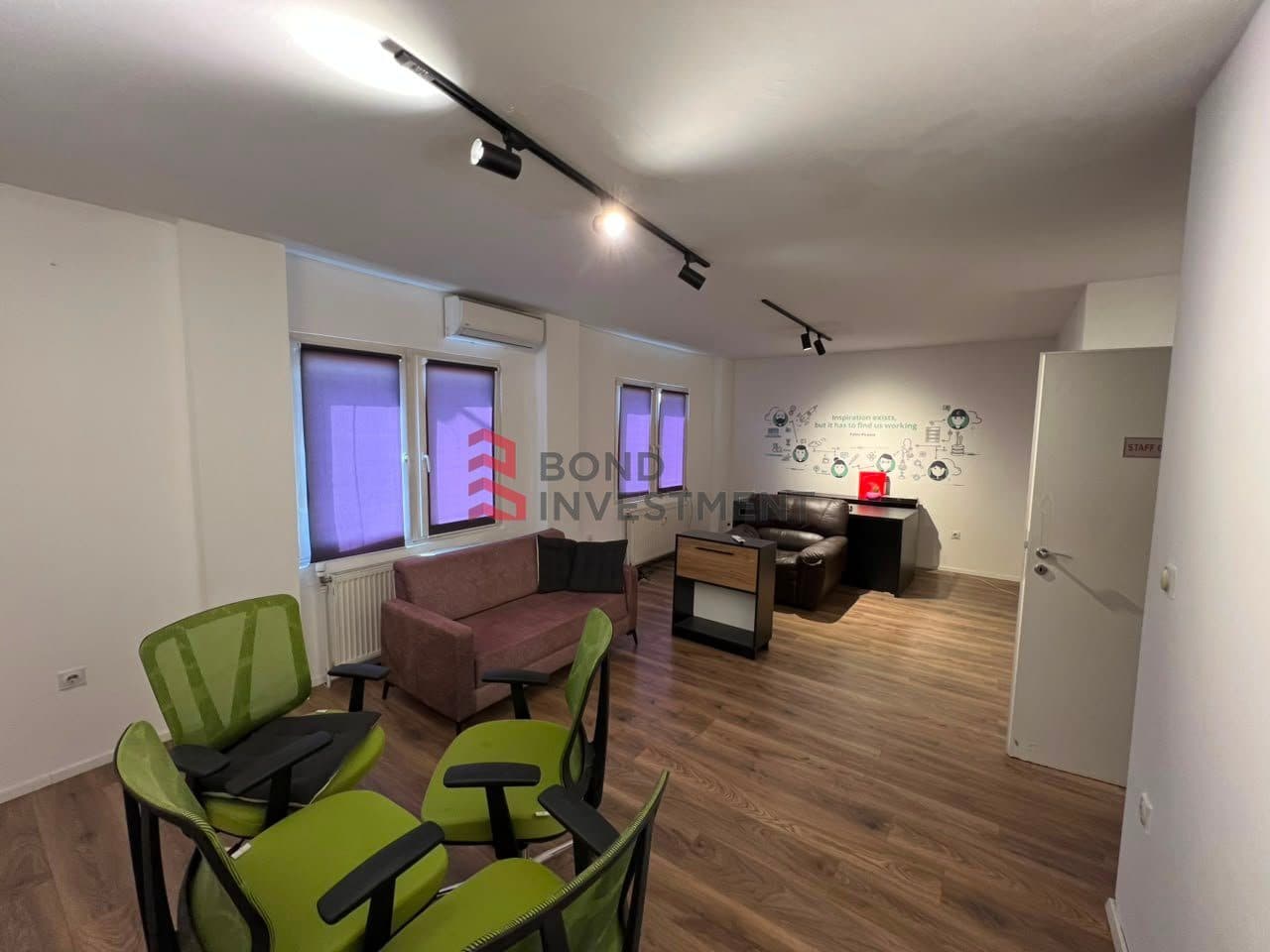 Zyrë 90m2 me Qira në Pejton, Afer Alba Hotel 3