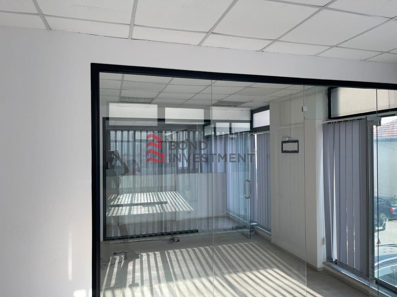 Lokal / Zyrë me Qira në Rrugën Muharrem Fejza – 136 m² 4