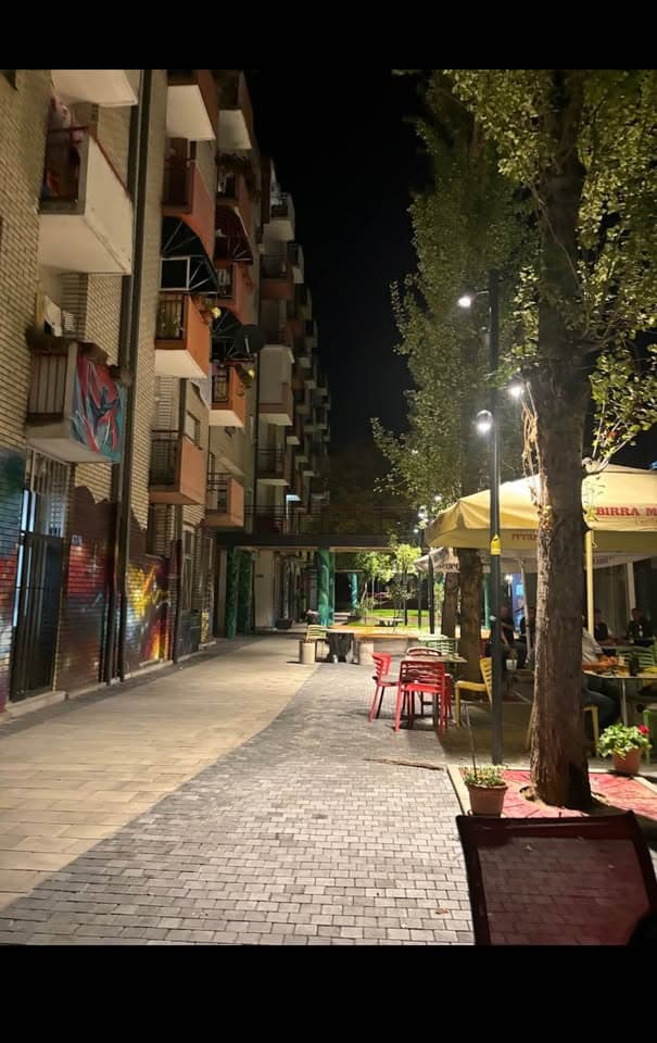 Shitet lokali ne Ulpian, Lagjja e Artistave, 42m2. 2