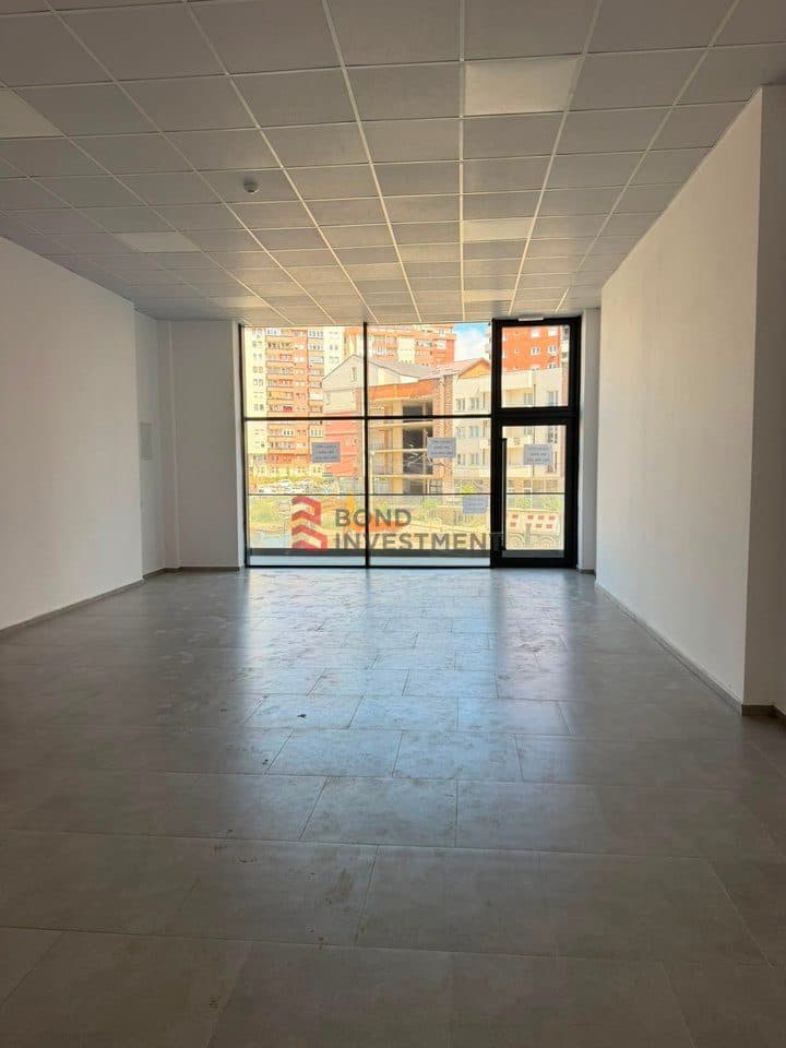 Lokal me Qira – 70 m² | Anna Residence, Rruga A, Prishtinë