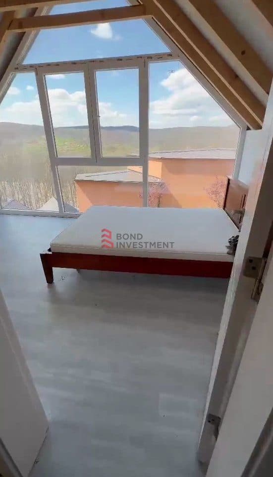 Vilë në shitje në Makresh – 76 m² | 3 Ari Tokë | Mundësi ideale për banim ose investim