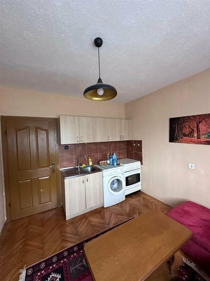 Banesë 1+1 Me Qira në Ulpianë, Prishtinë - 300€ | 60 m²
