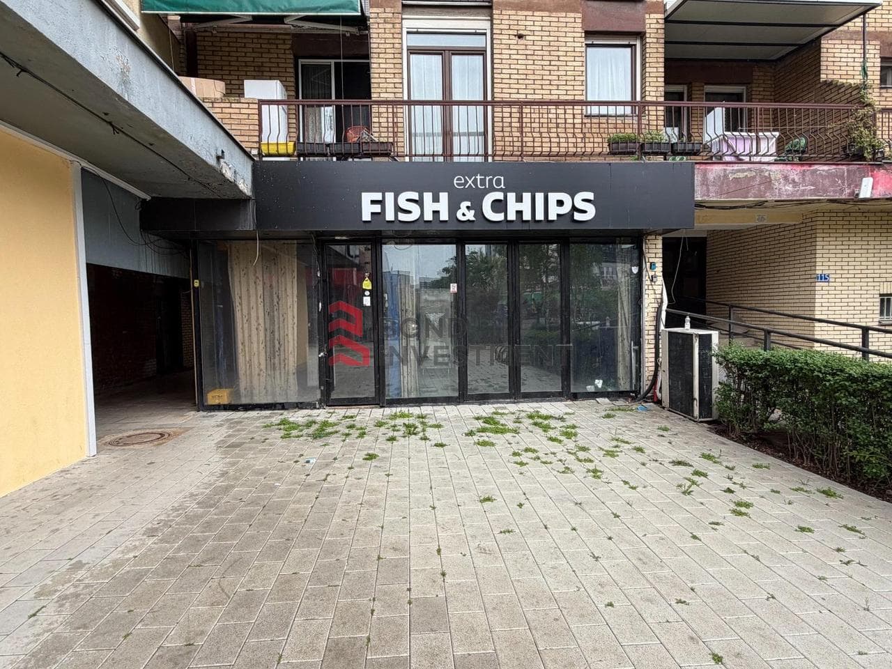 Lokal Afarist në Shitje – Bulevardi Bill Clinton (te Santea), Prishtinë 3