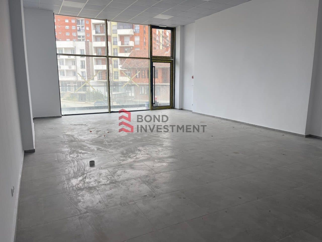 Lokal 70m² me qira në katin e parë, Anna Residence 1