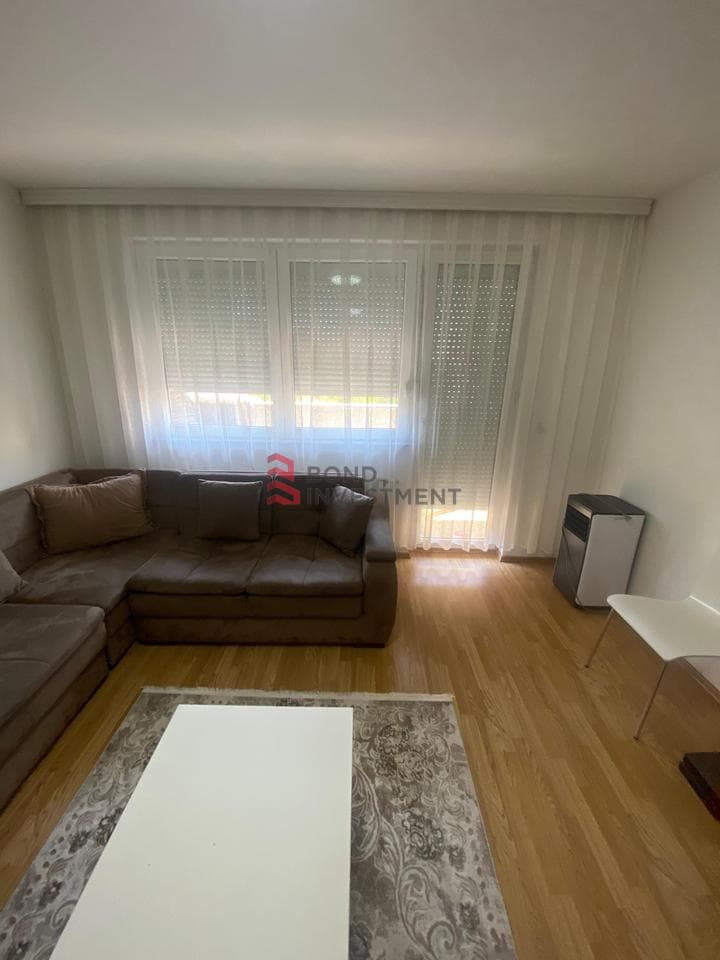 Banesë me Qira në Kalabri (Emshir) – 68 m² | E Mobiluar | 2
