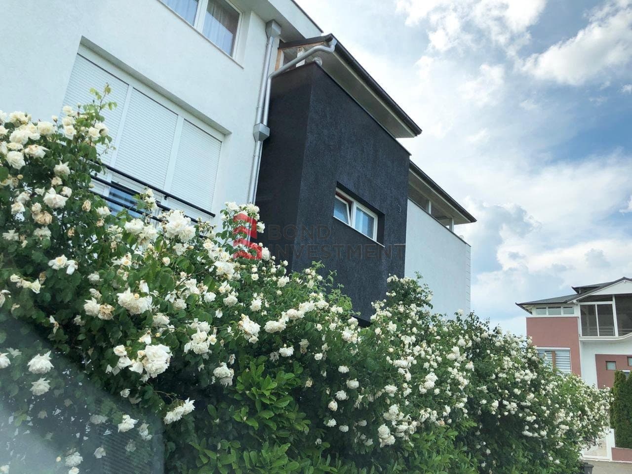 Dy Shtëpi në Shitje | Marigona 2, Prishtinë | 627m² 2
