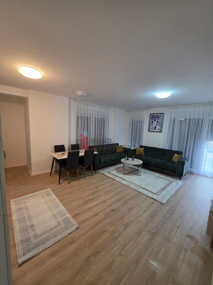 Banesë me qira në Prishtina e Re 4