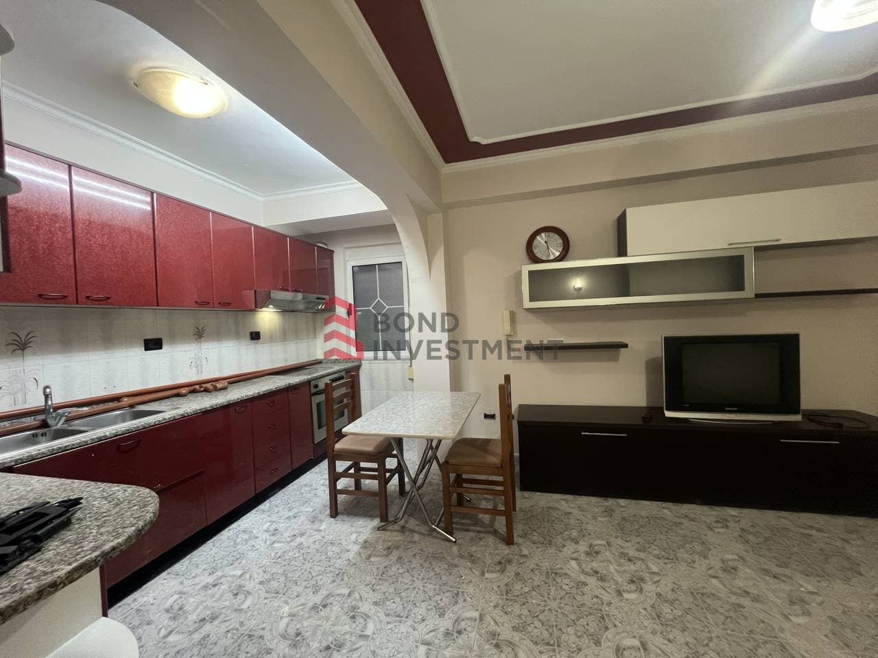Apartament 2+1 për Shitje pranë Pallatit të Sportit, Durrës