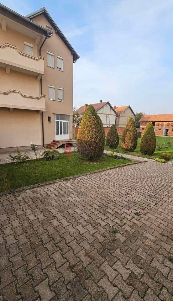 Shtëpi 5+3 Në Shitje në Milloshevë - 500000€ | 100 m²