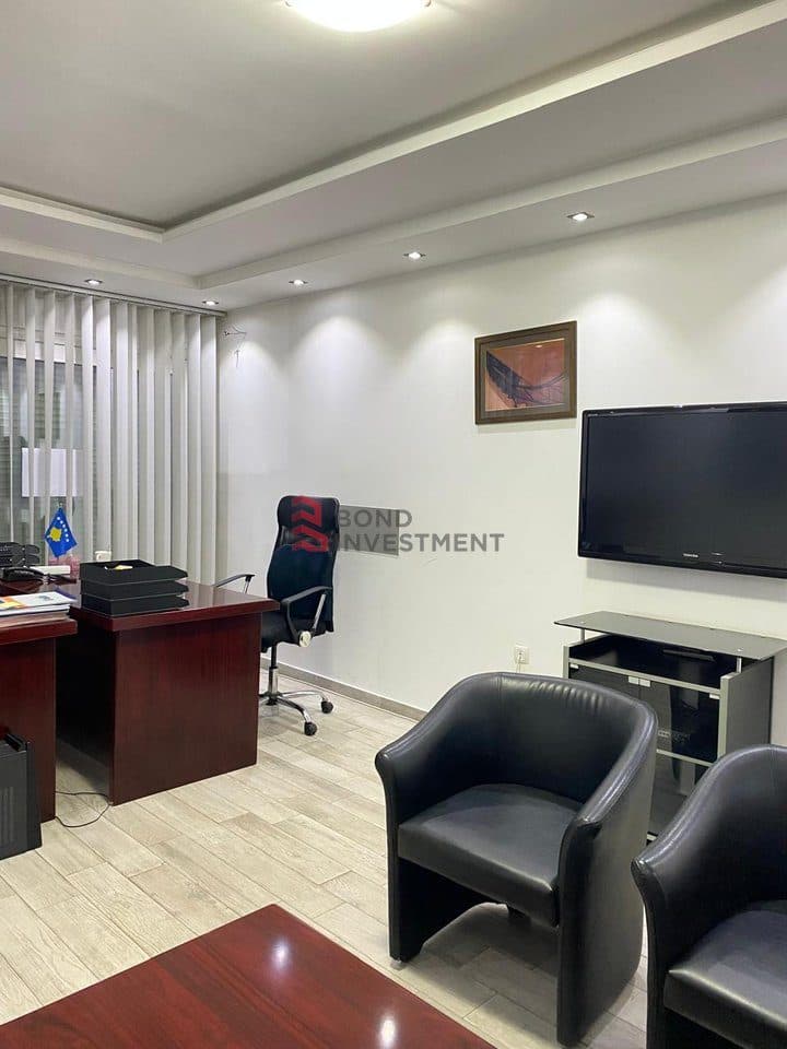 Apartament 3+1 Për Shitje në Bregu i Diellit, Prishtinë - 330,000€ | 5 kate Apartament 3+2 Për Shitje në Bregu i Diellit, Prishtinë - 330,000€ | 5 kate 2